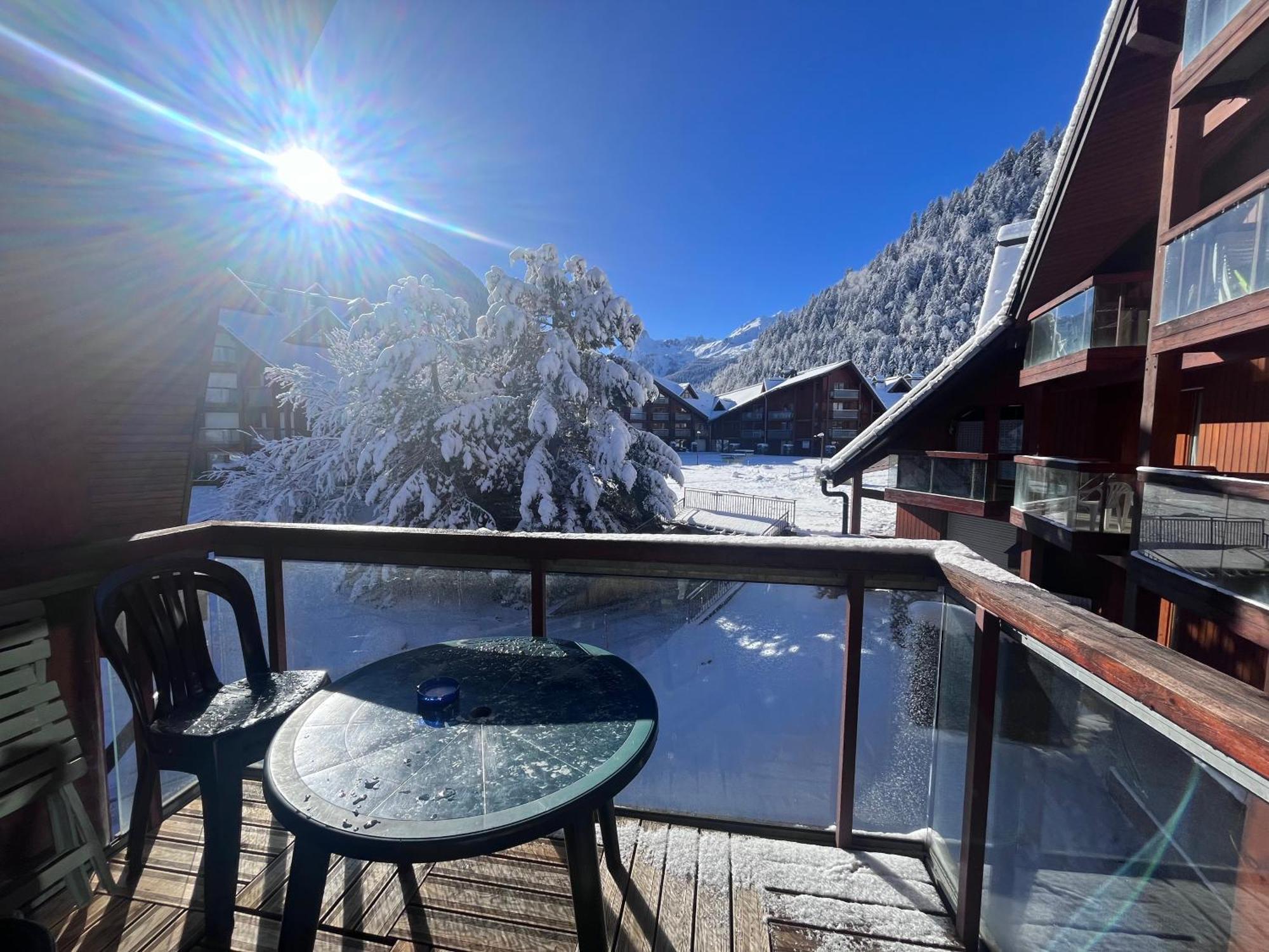 Апартаменты Aux Pieds Des Pistes En Plein Soleil Ле-Контамин-Монжуа Экстерьер фото